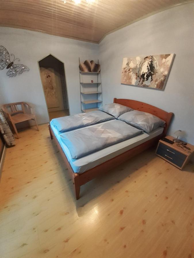 Appartment Andrea Eugendorf Buitenkant foto