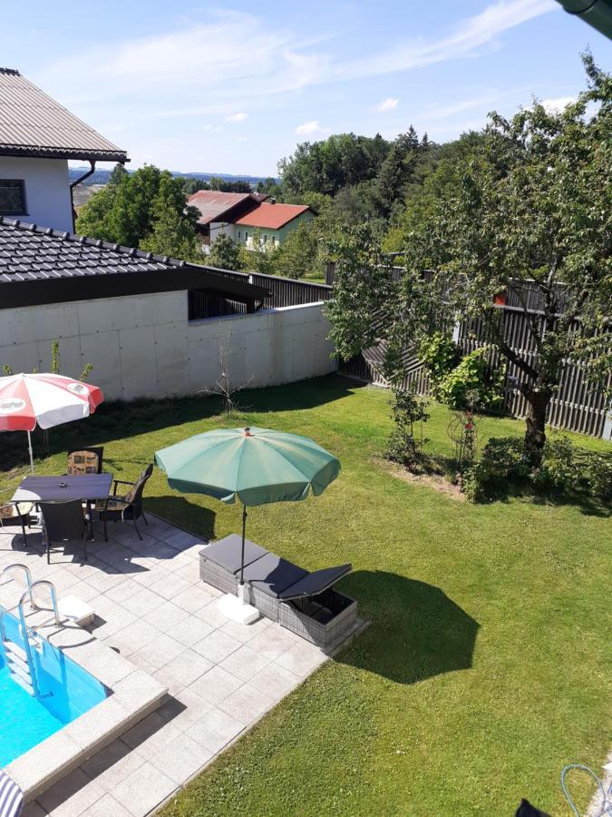 Appartment Andrea Eugendorf Buitenkant foto