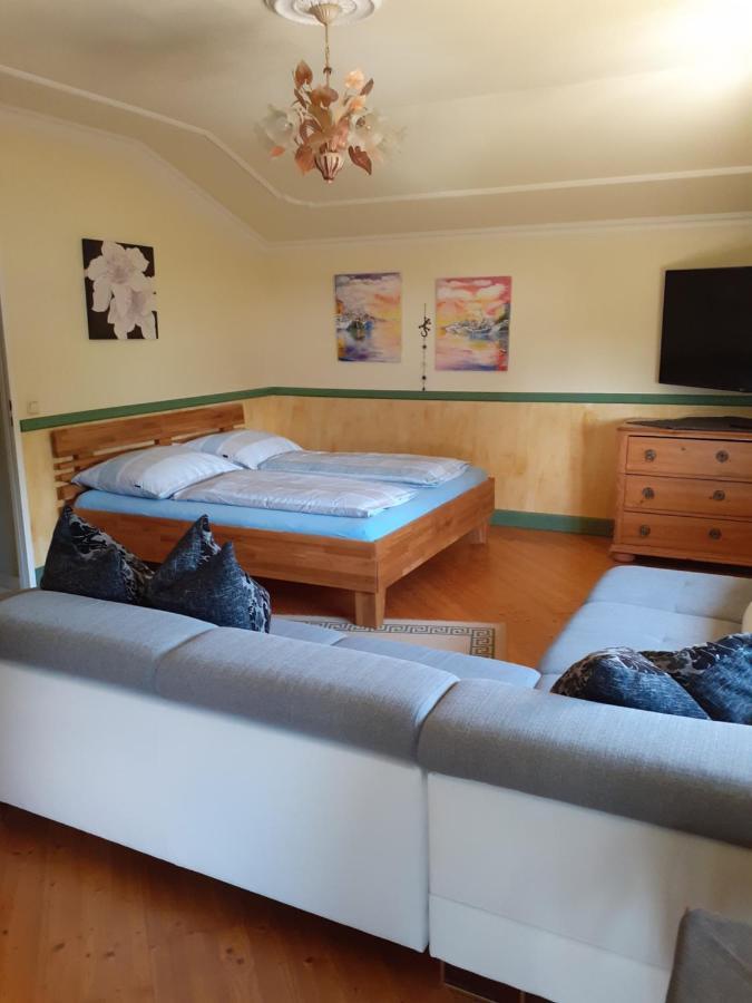 Appartment Andrea Eugendorf Buitenkant foto